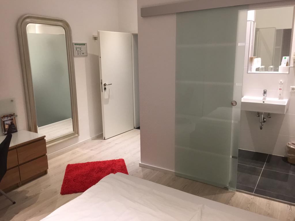 Hotel Barbarossa Karlsruhe Stadtmitte Номер фото