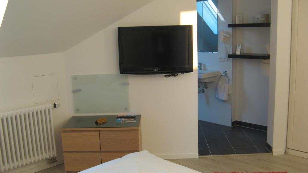 Hotel Barbarossa Karlsruhe Stadtmitte Экстерьер фото