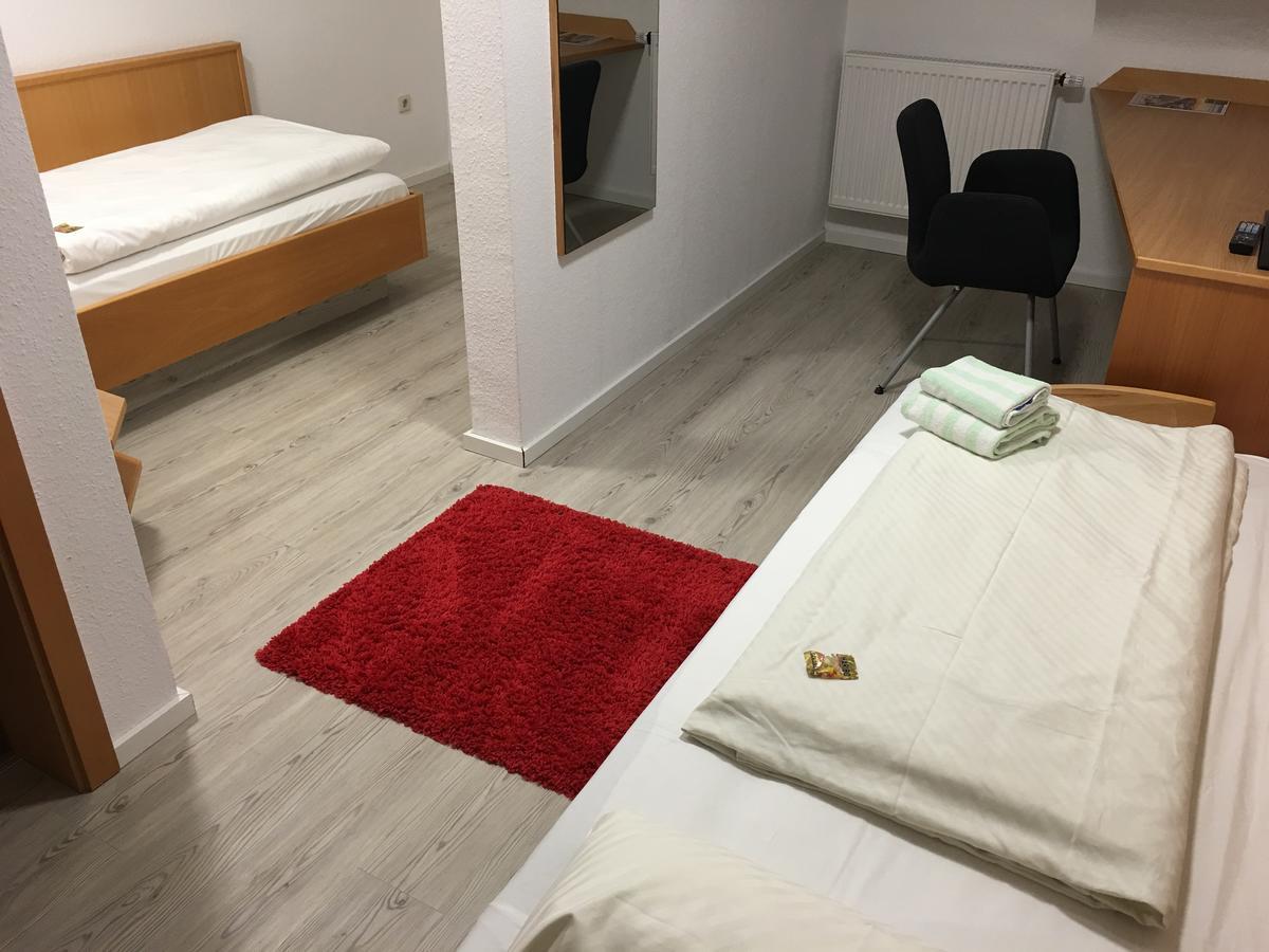 Hotel Barbarossa Karlsruhe Stadtmitte Экстерьер фото