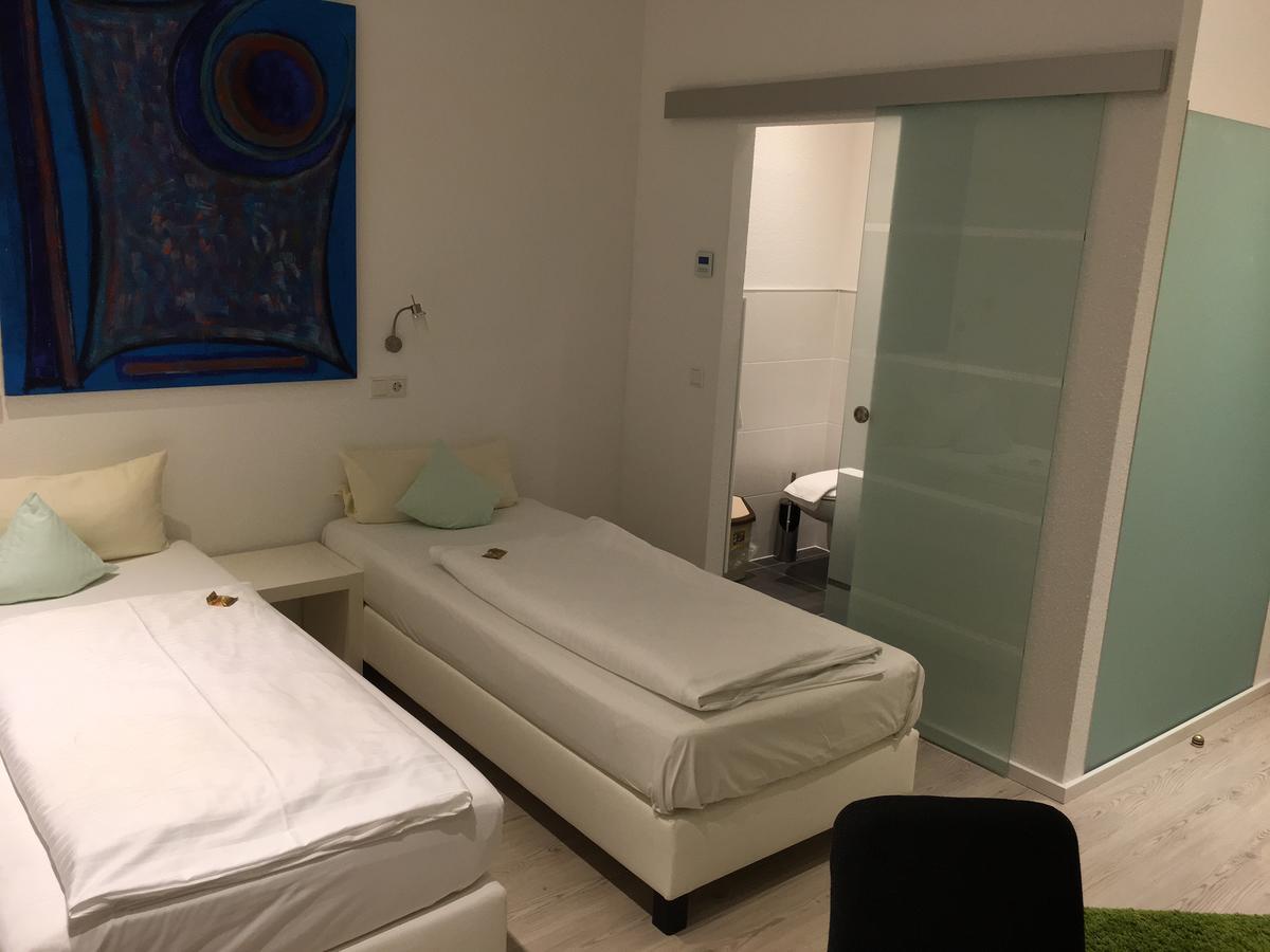 Hotel Barbarossa Karlsruhe Stadtmitte Экстерьер фото