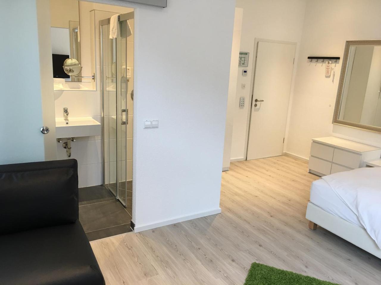 Hotel Barbarossa Karlsruhe Stadtmitte Экстерьер фото